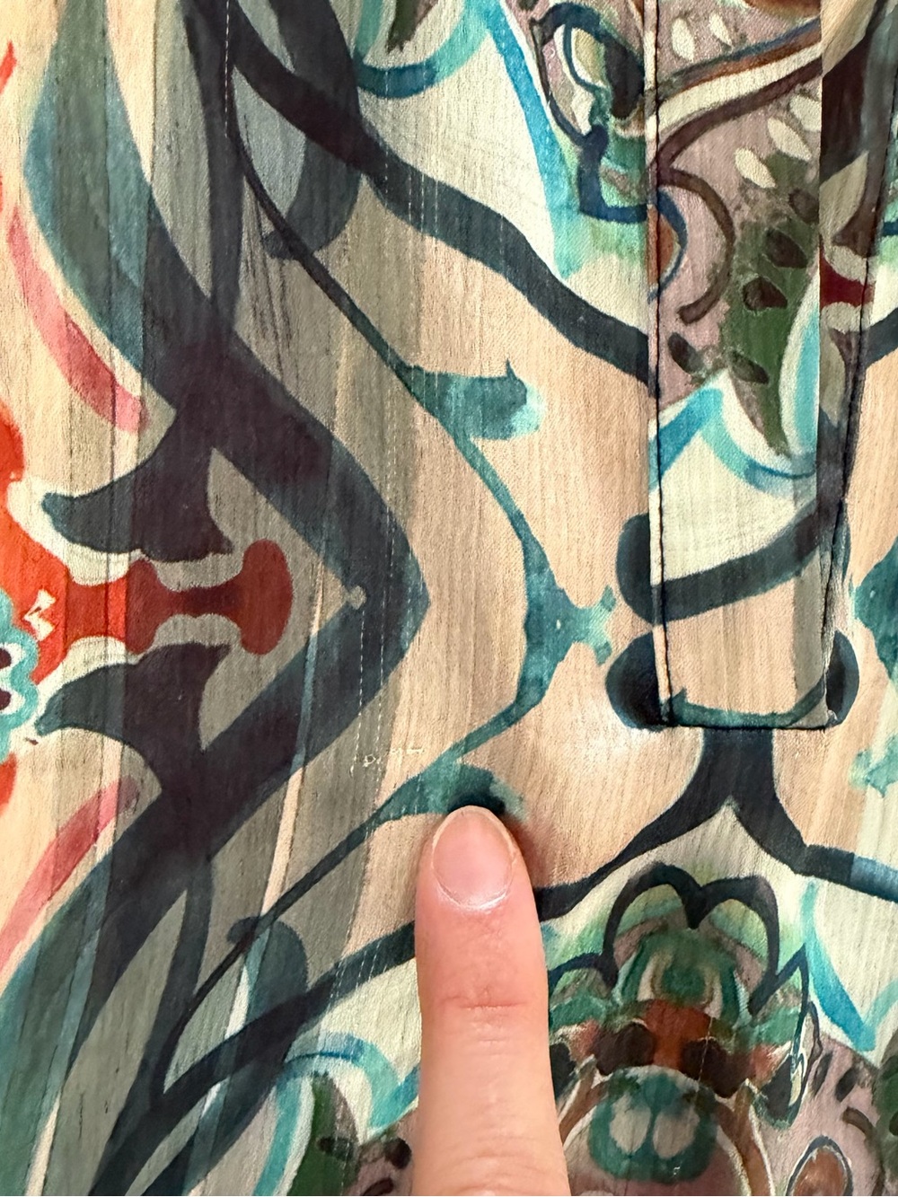 Alberto Makali Medallion Print V-Neck Blouse Size Medium Roll-Tab Sleeves - Picture 4 of 8